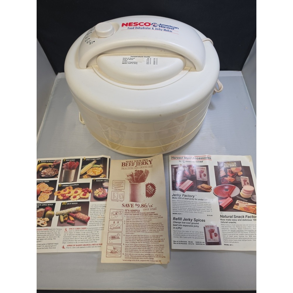 Food Dehydrator and Jerky Maker NESCO FD-60 Snackmaster Express 500 watts White